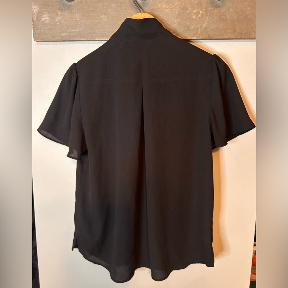 Bow tie blouse - Picture 7 of 12